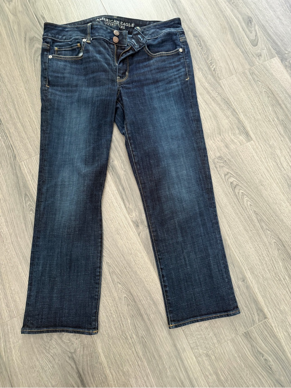 American Eagle Outfitters Women's Dark Indigo Artist Cropped Jeans Size 12